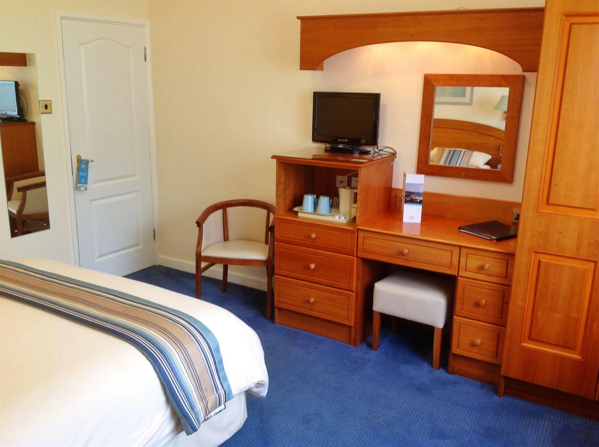 The Windmills Hotel St Brelade Buitenkant foto
